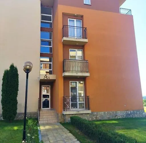 Διαμέρισμα Lovely Bright On Sunny *